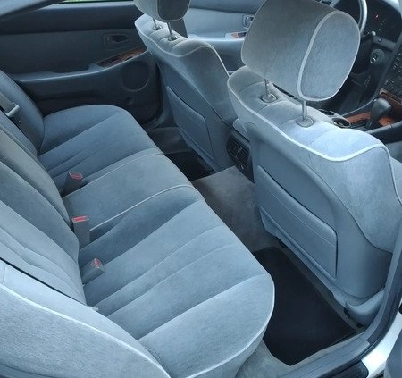 Lexus GS cena 28500 przebieg: 209762, rok produkcji 1994 z Stronie Śląskie małe 137